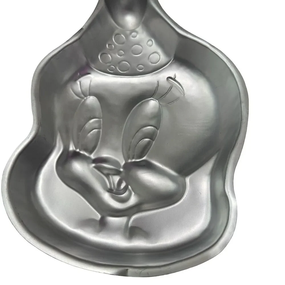 Wilton tweety bird